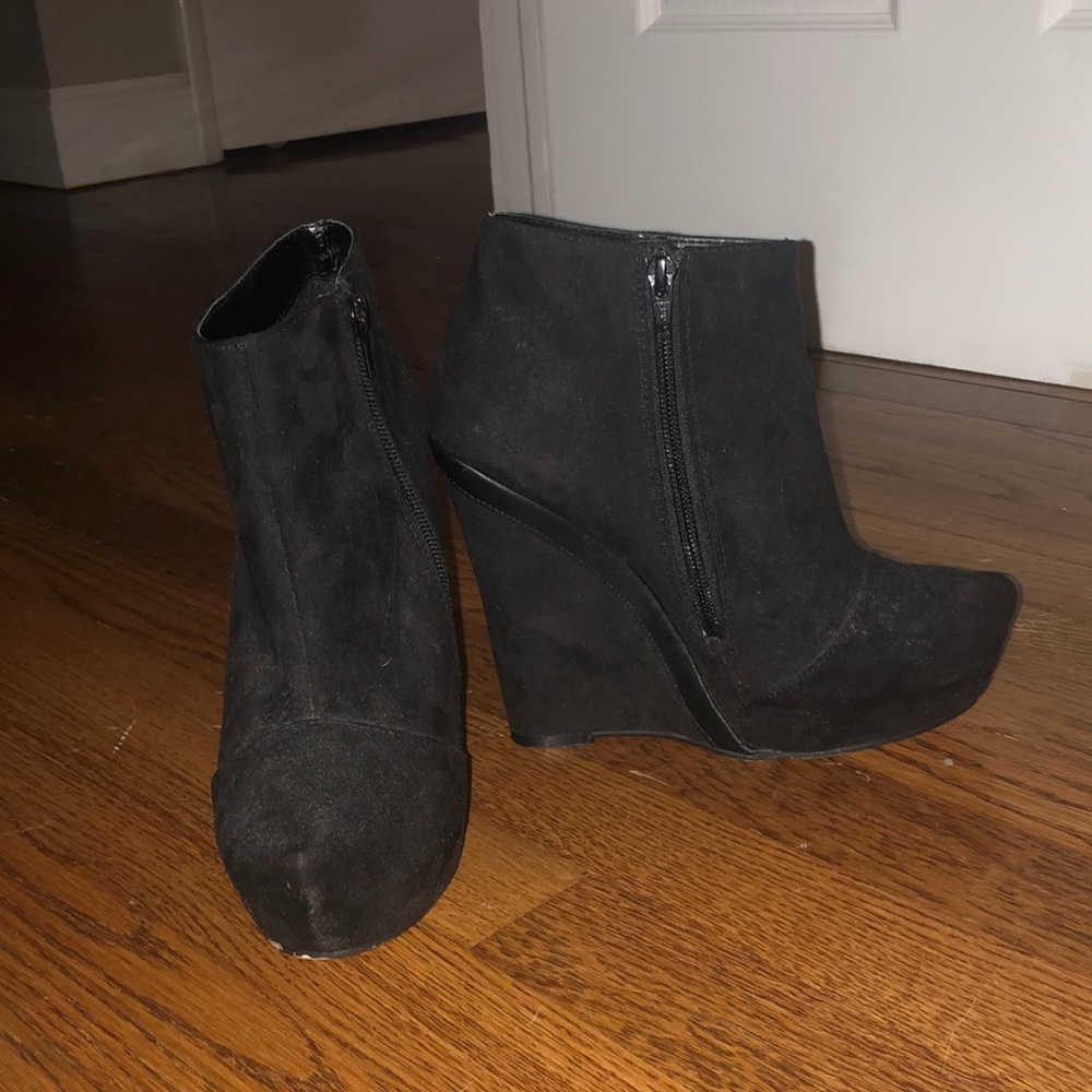 Aldo black booties size 8